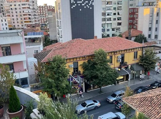 Stylish Apartamento Tirana