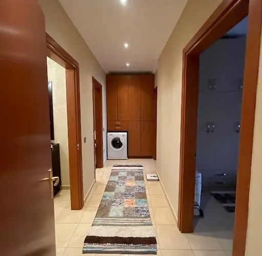 Stylish Apartamento Tirana